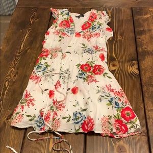 Lulus white floral shirt wrap dress